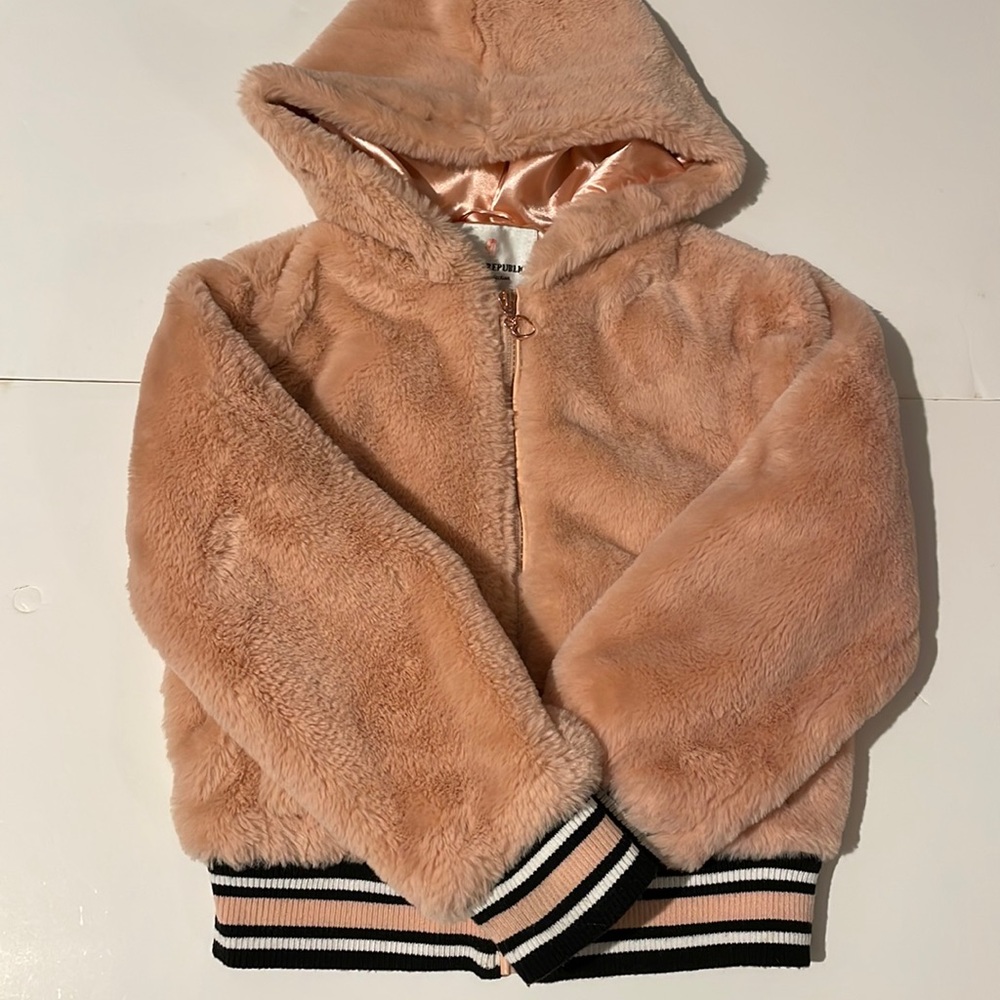 Faux fur hooded jacket for girl 10-12